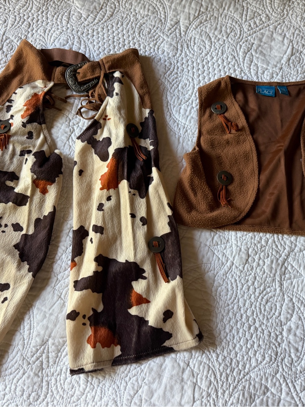 The Children's Place Brown, Cream & Rust Cow Print Vest Set Size 2/3 Girls
